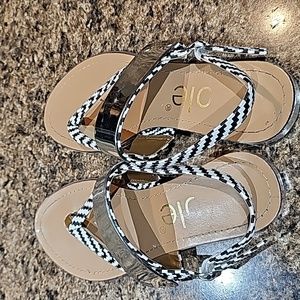 Cole sandals size 8M